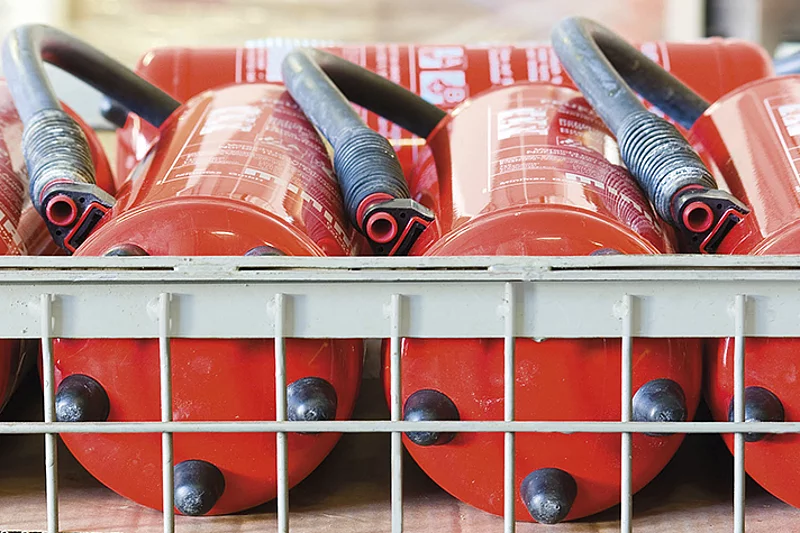 Fachgerete Entsorgung von Feuerlöschern + Löschmittel