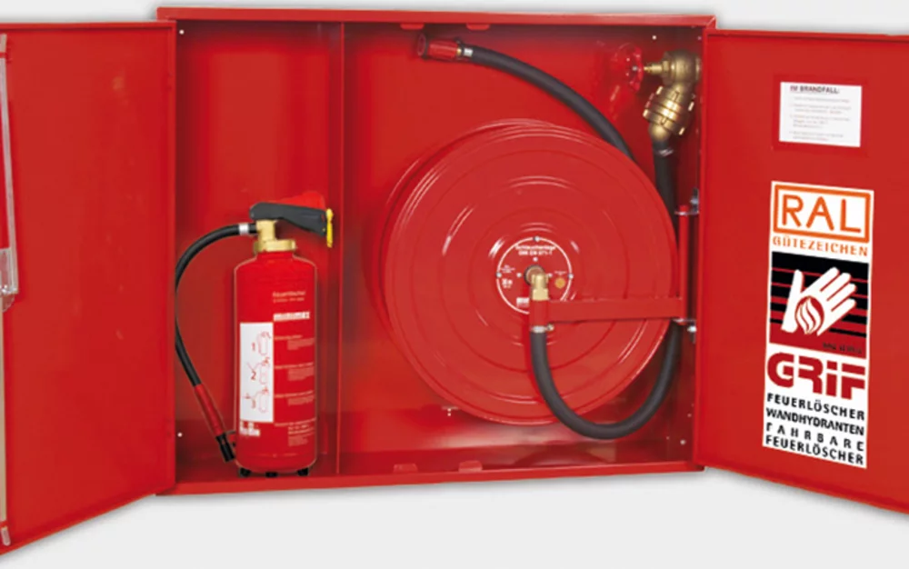 Wandhydranten sind nicht nur für die Feuerwehr vorgesehen, sondern dienen auch zur SelbsthilfeWandhydranten d